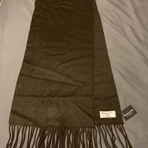 NWT - 100% cashmere chocolate brown scarf